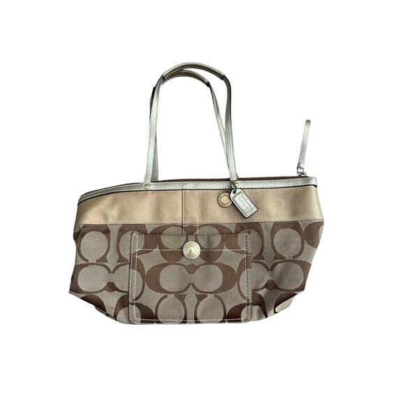 Coach Medium Signature CC Purse L0768-11691 - Picture 1 of 8